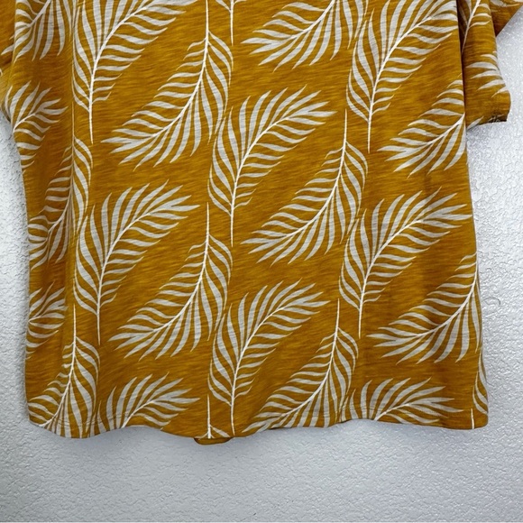 Croft & Barrow Yellow Tropical Leaf Crewneck Top, Size XL - Picture 9 of 11